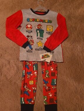 Nintendo Super Mario Red & Gray Kids Pajama Set with Character Print